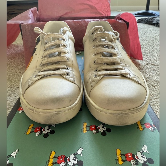 Disney x Gucci Mickey Mouse Sneakers - Picture 8 of 16
